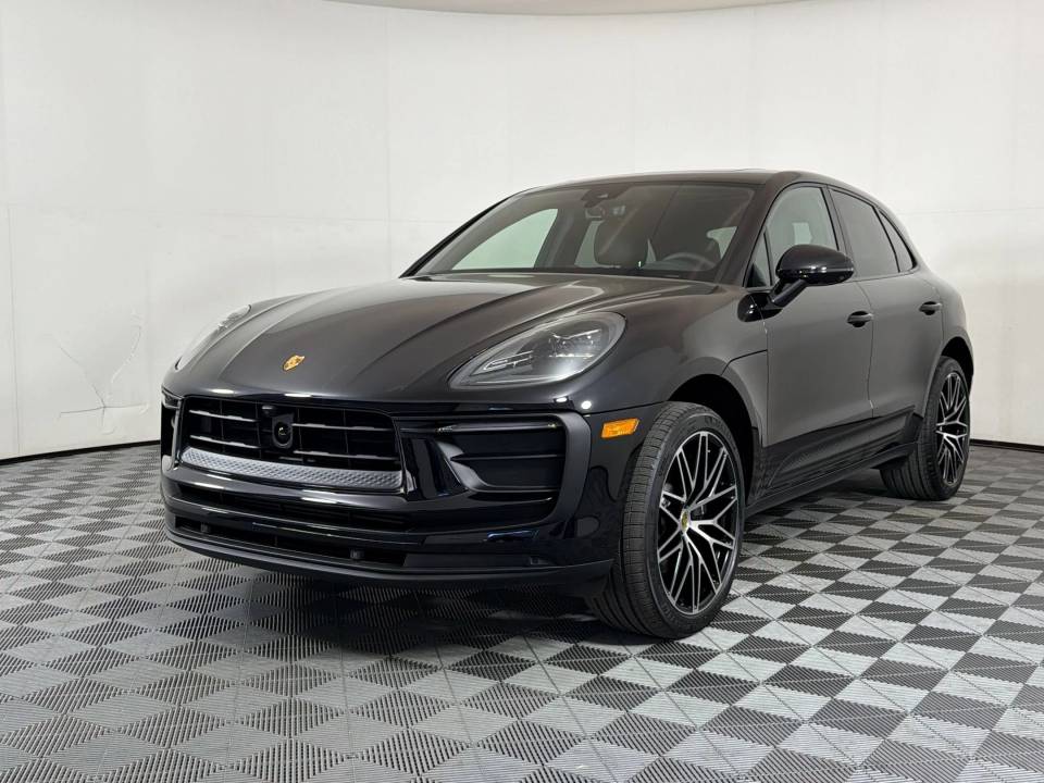 2026 Porsche Macan