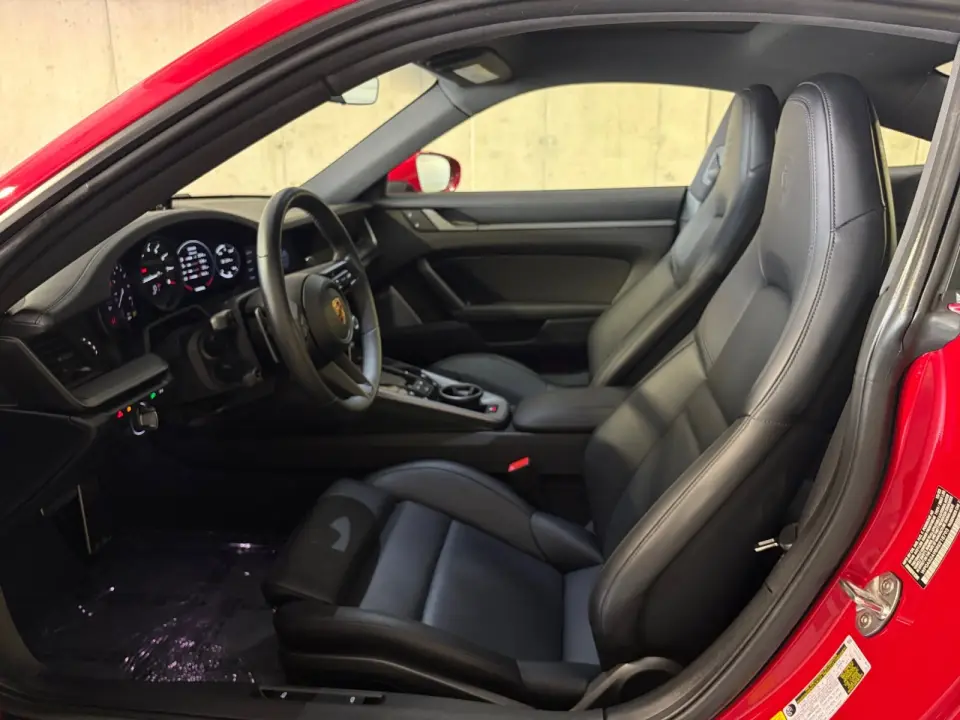 2024 Porsche 911 - Photo 31
