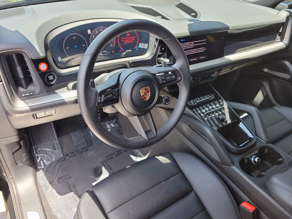 2025 Porsche Cayenne Base - Photo 27