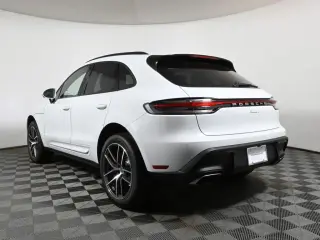 2026 Porsche Macan Base - Photo 21