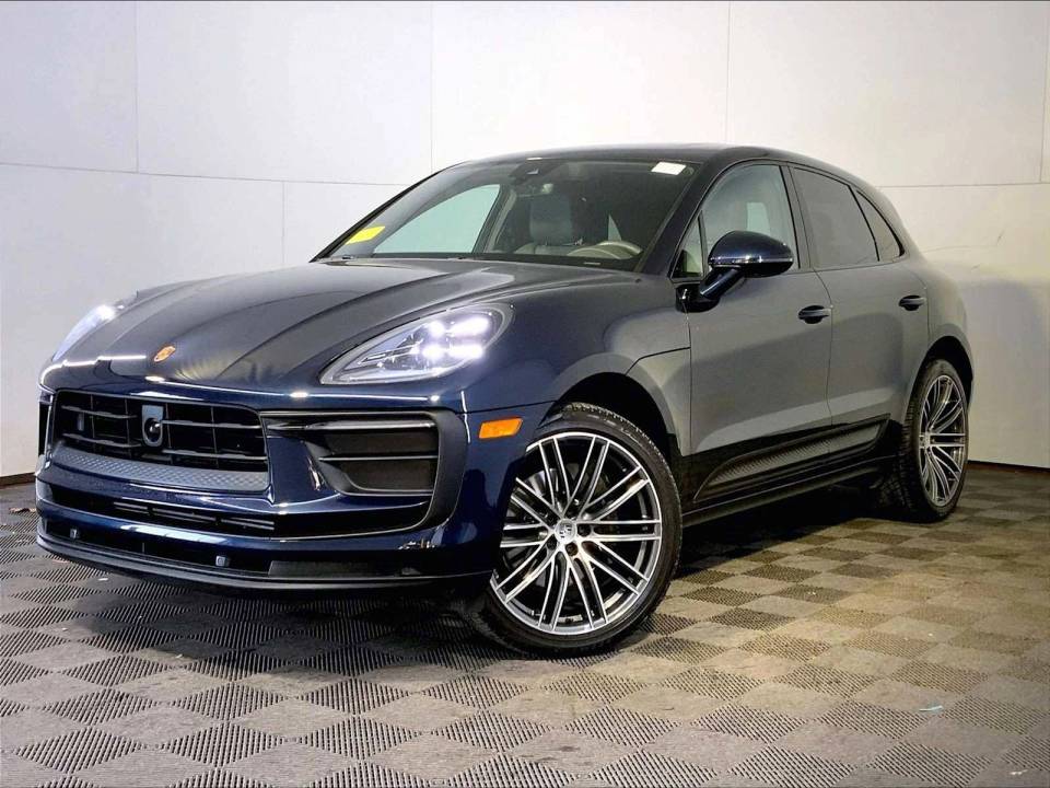 2023 Porsche Macan T