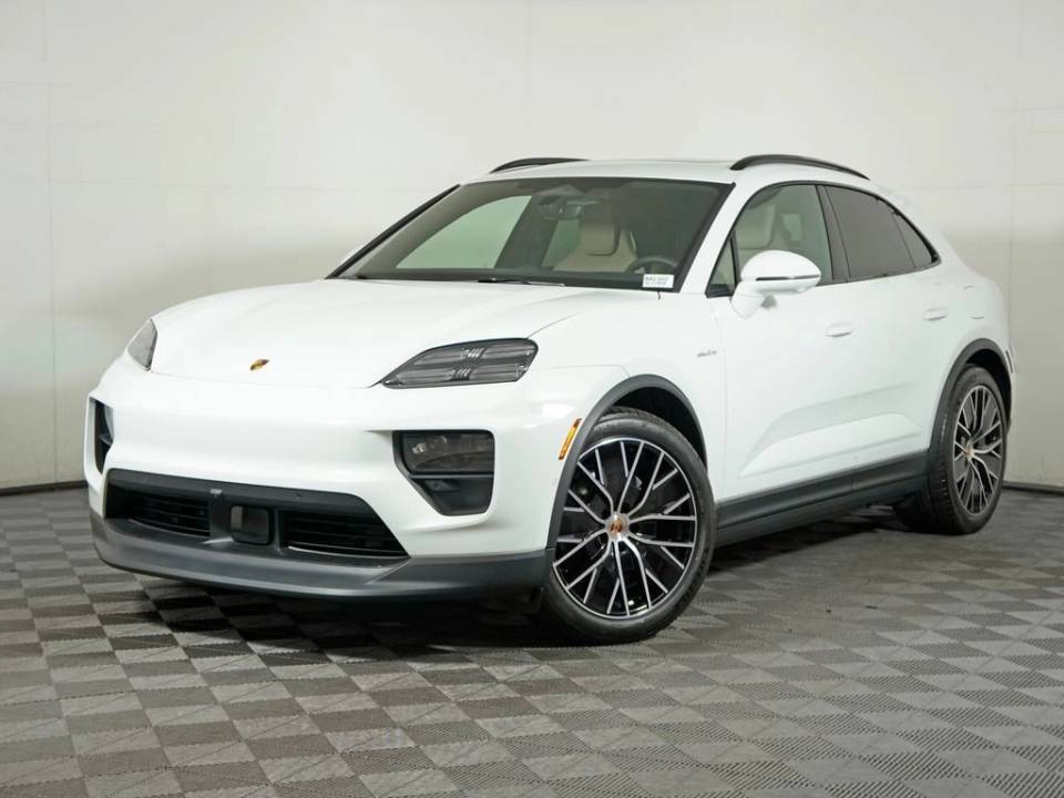 2026 Porsche Macan