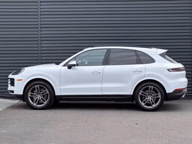 2024 Porsche Cayenne Base - Photo 12