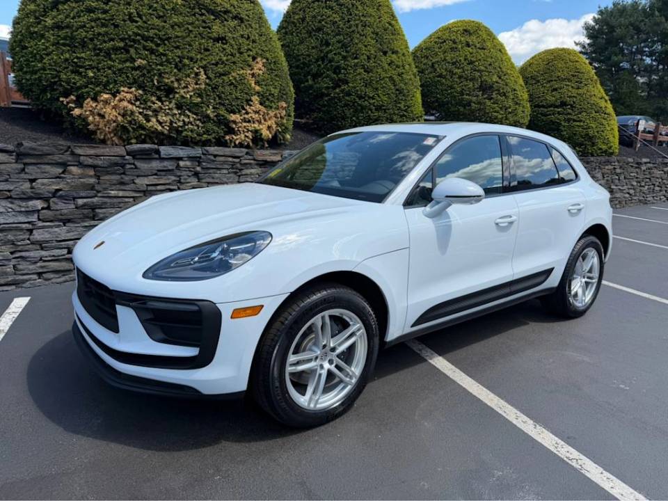 2026 Porsche Macan