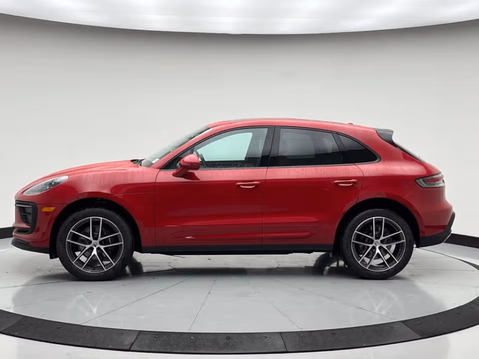 2026 Porsche Macan Base - Photo 11