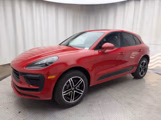 2026 Porsche Macan -'s photo