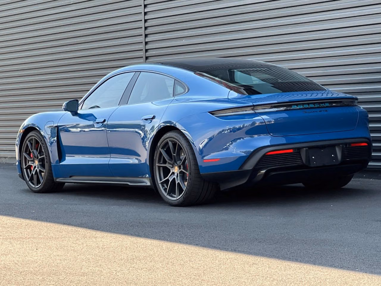 2026 Porsche Taycan GTS - Photo 28