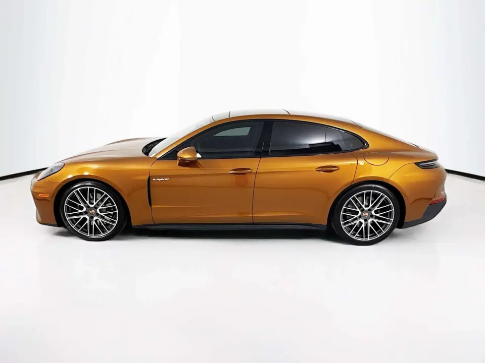 2026 Porsche Panamera 4 E-Hybrid - Photo 15