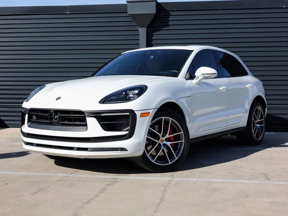 2022 Porsche Macan S