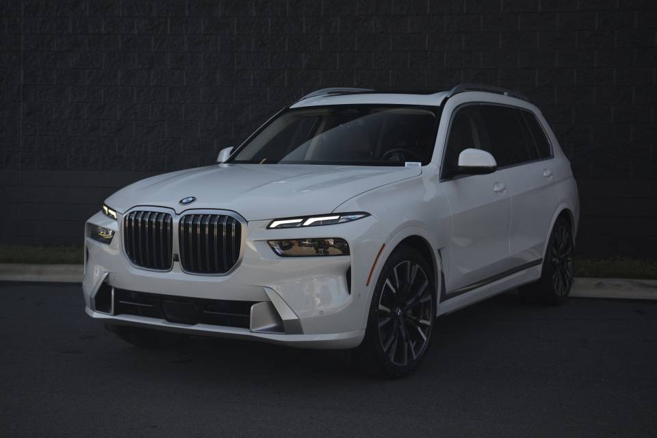 2024 BMW X7