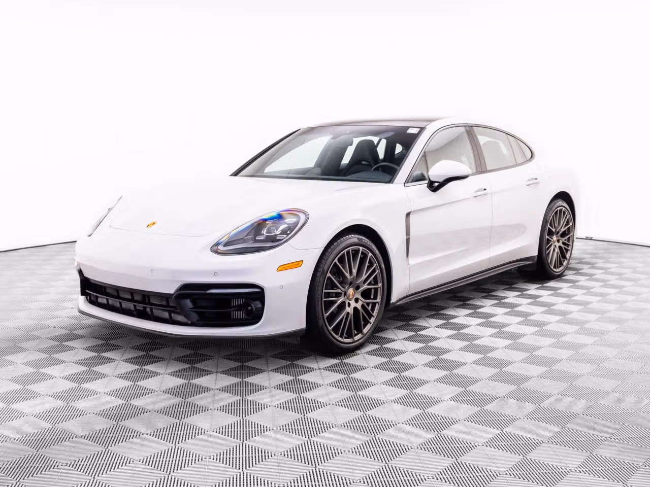 2023 Porsche Panamera Base - Photo 4