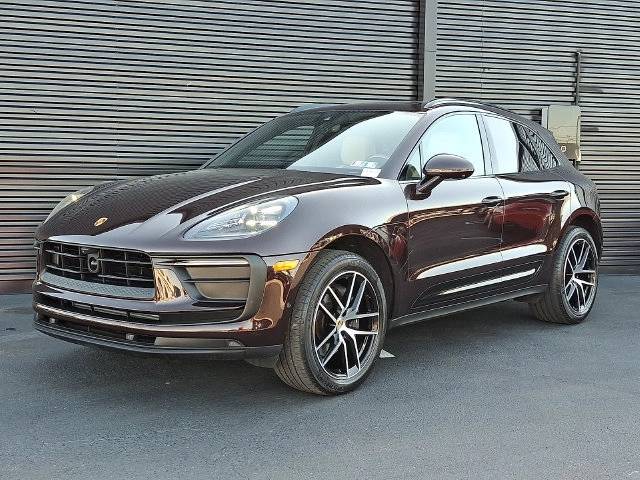 2023 Porsche Macan T
