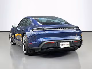 2026 Porsche Taycan Base - Photo 17