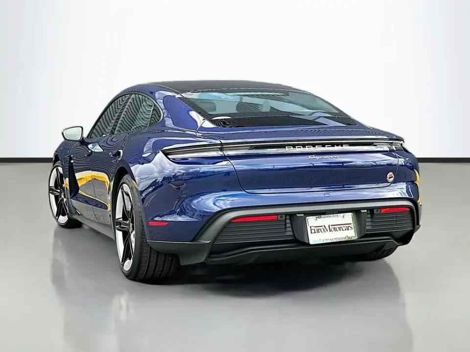2026 Porsche Taycan Base - Photo 23