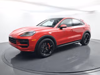 2025 Porsche Cayenne GTS's photo