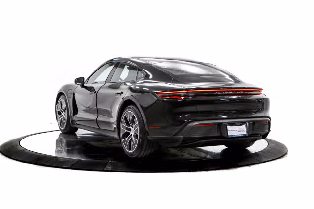 2026 Porsche Taycan S - Photo 18