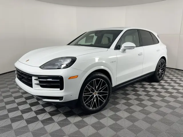 2026 Porsche Cayenne E-Hybrid - Photo 6
