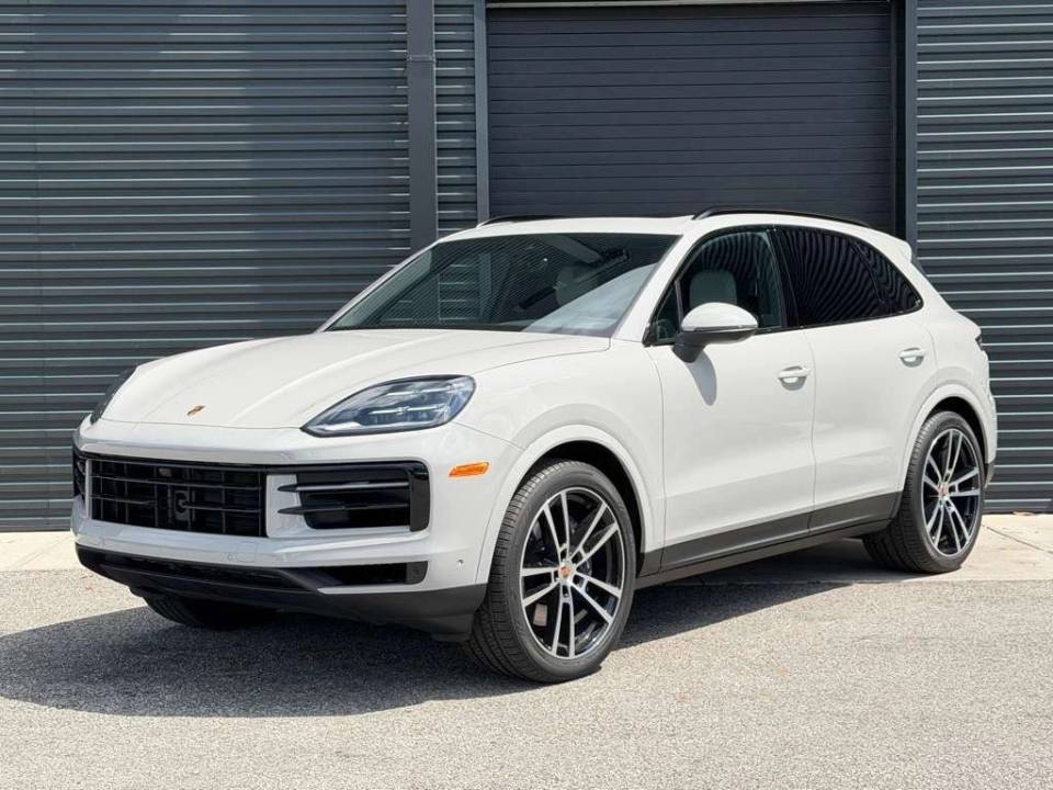 2026 Porsche Cayenne Base