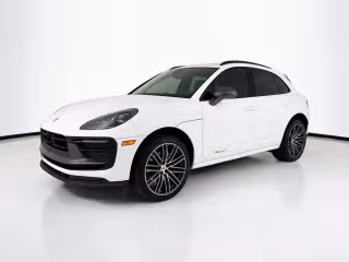 2024 Porsche Macan T's photo