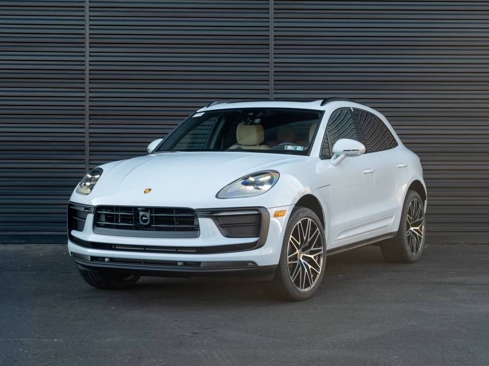 2026 Porsche Macan