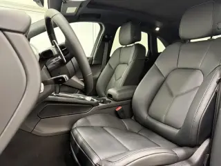 2026 Porsche Macan Base - Photo 37