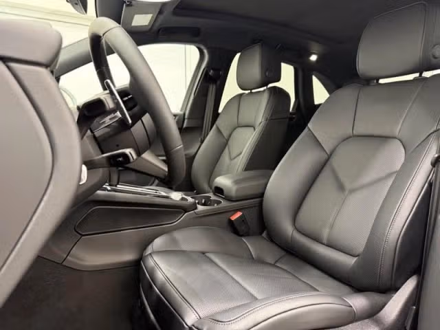 2026 Porsche Macan Base - Photo 34