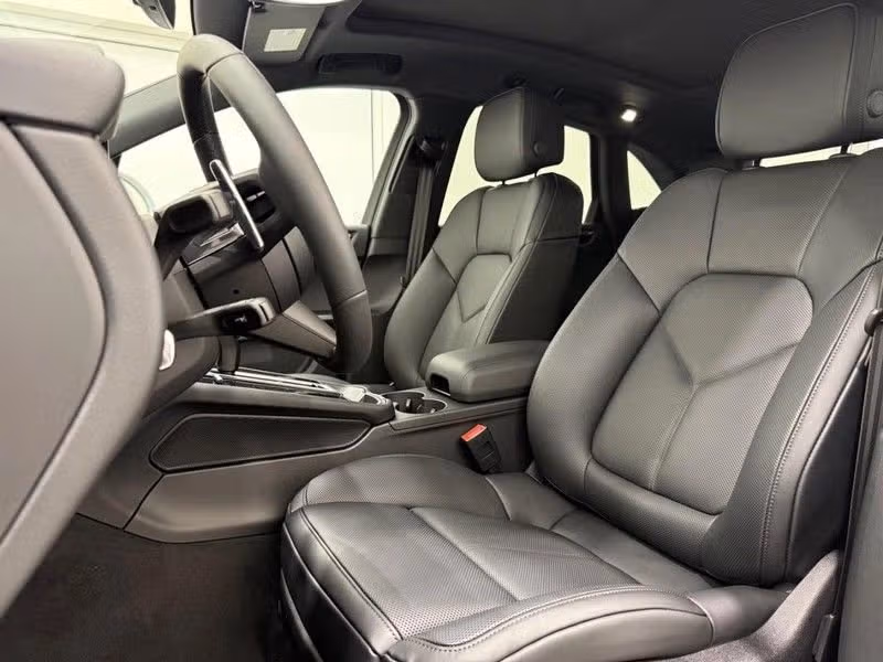 2026 Porsche Macan Base - Photo 35