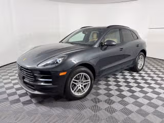 2020 Porsche Macan -'s photo