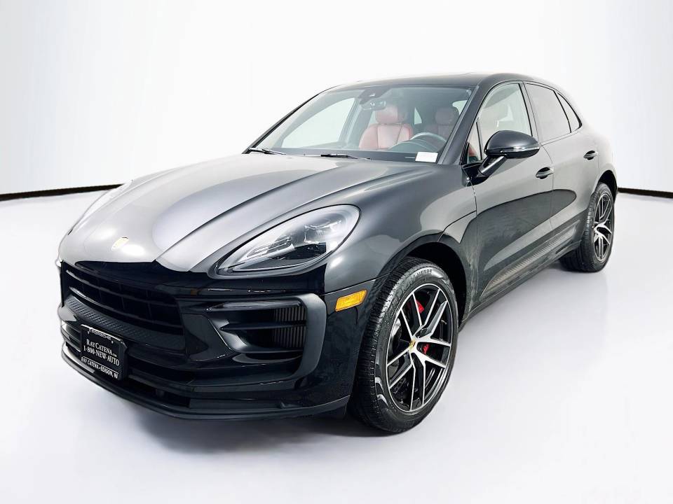 2022 Porsche Macan S