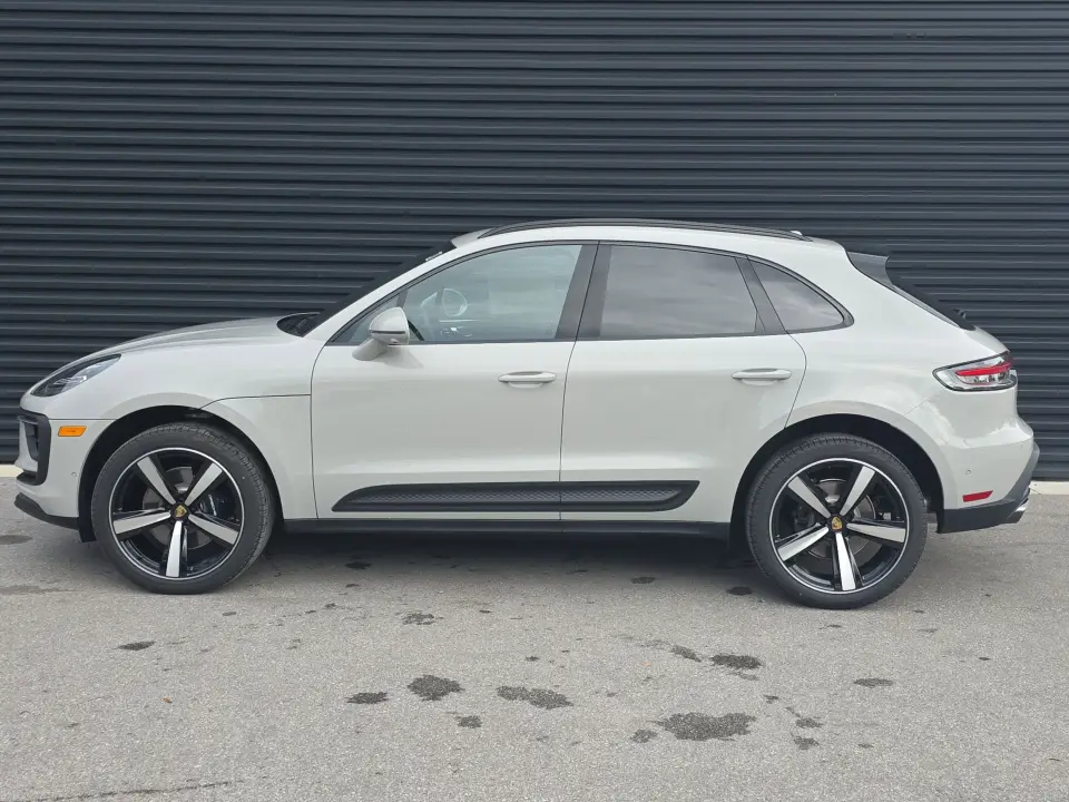 2026 Porsche Macan S - Photo 15