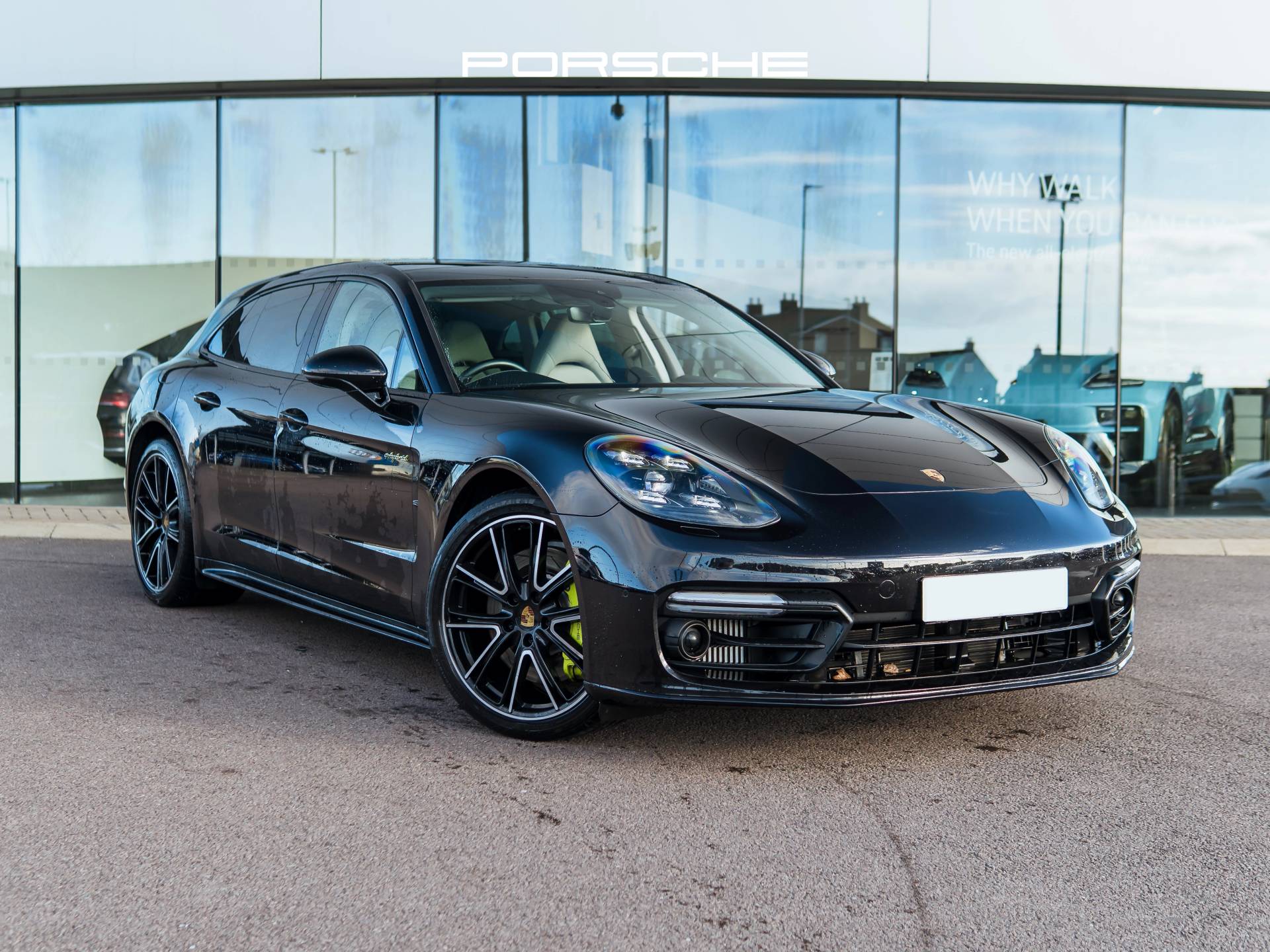 Panamera 4 E-Hybrid Sport Turismo, photo 1 of 42