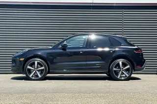 2026 Porsche Macan T - Photo 13