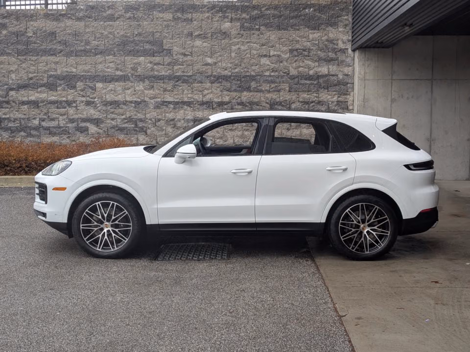 2026 Porsche Cayenne Base - Photo 11