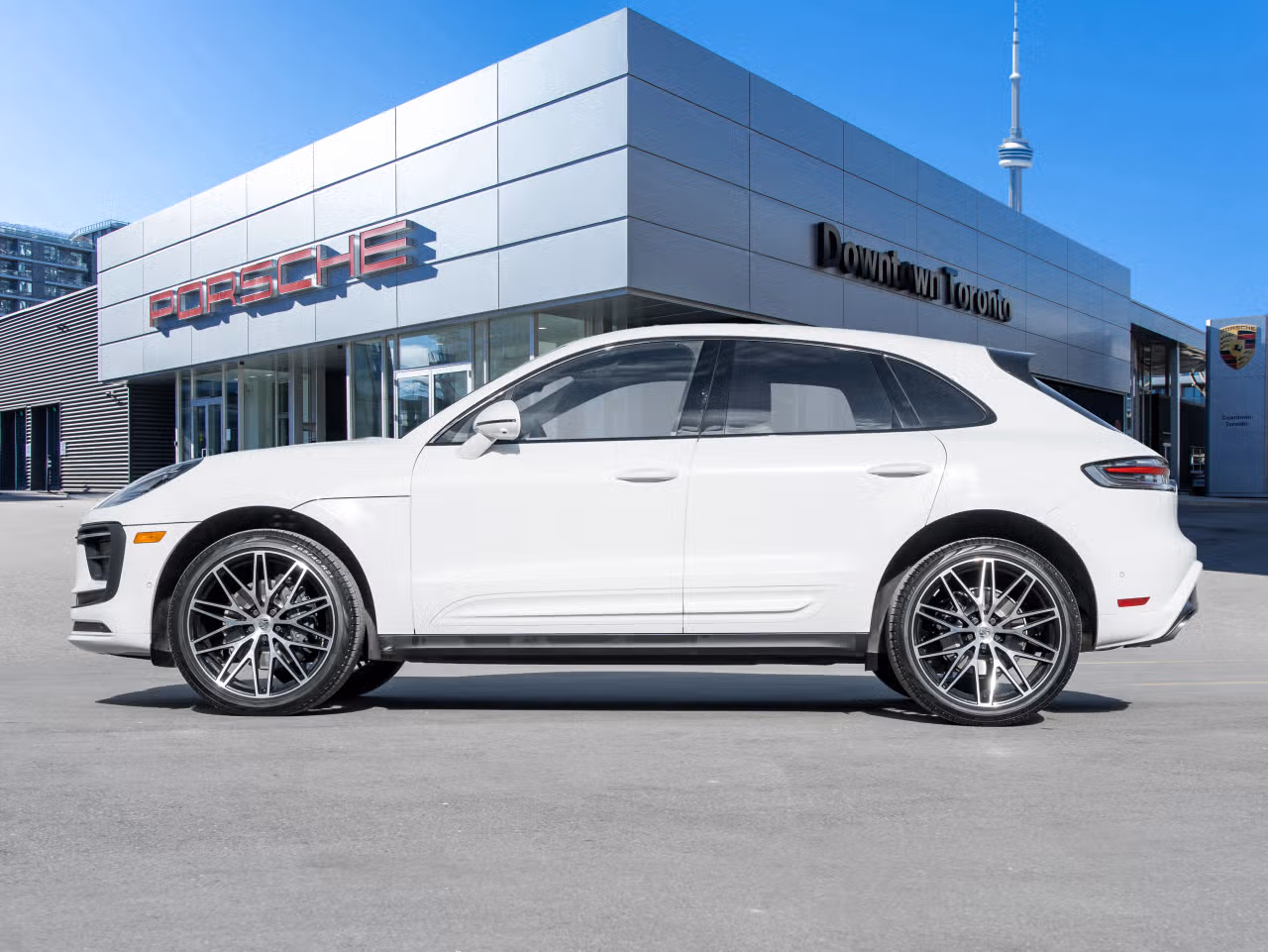 2022 Porsche The New Macan