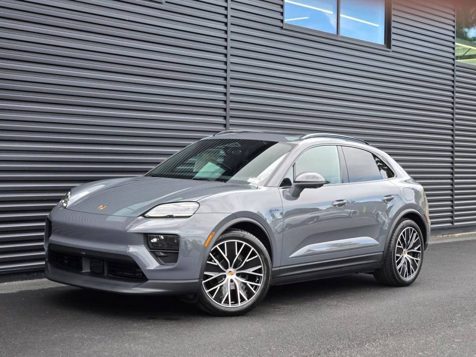 2026 Porsche Macan