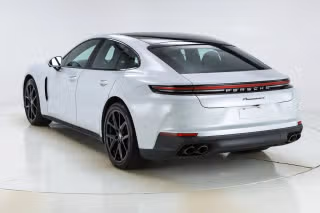 2025 Porsche Panamera Base - Photo 17