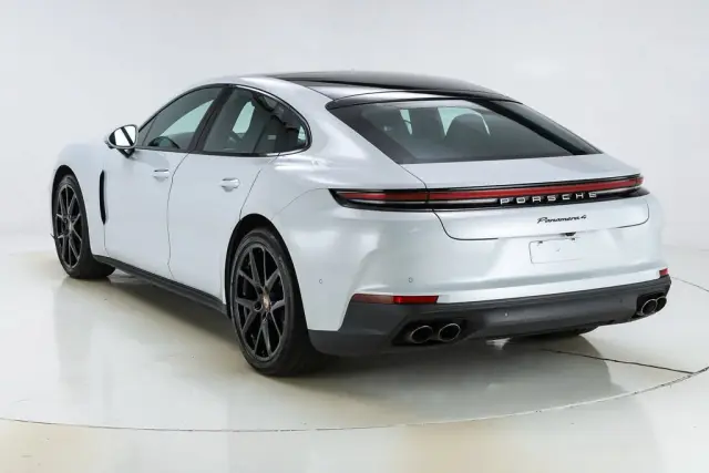 2025 Porsche Panamera Base - Photo 22