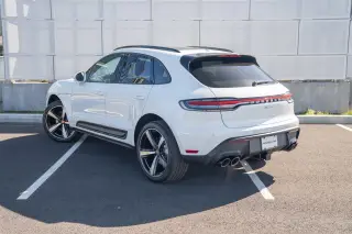 2026 Porsche Macan - Photo 21