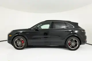 2026 Porsche Cayenne Turbo E-Hybrid - Photo 13