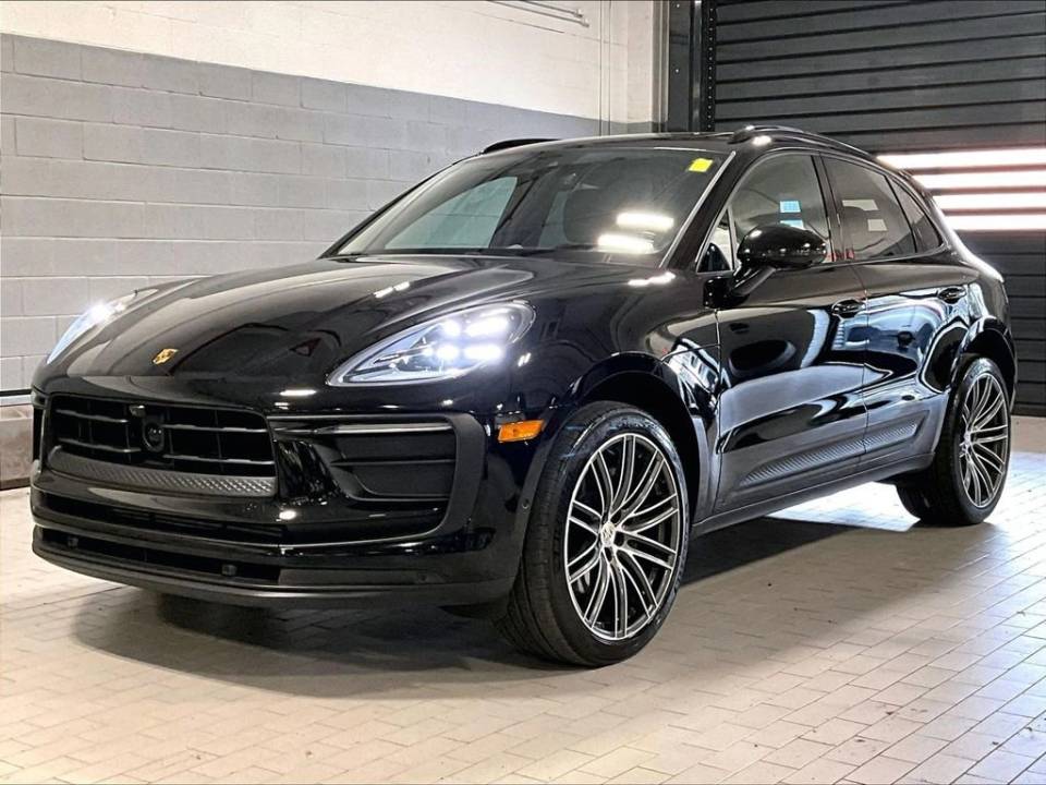 2024 Porsche Macan T