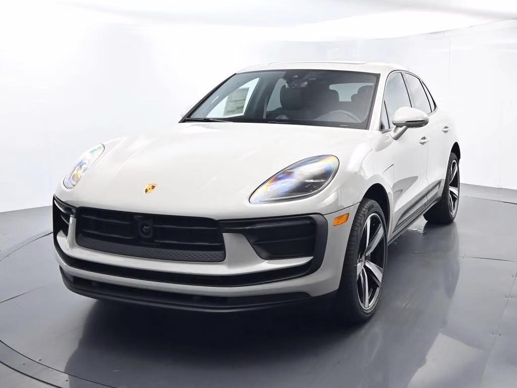 2026 Porsche Macan Base - Photo 12