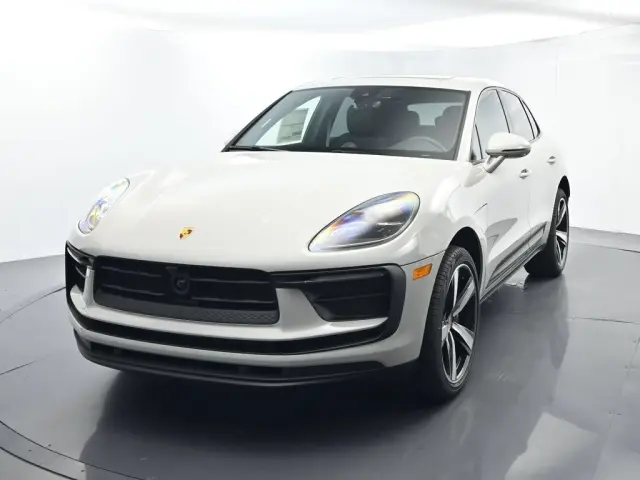 2026 Porsche Macan Base - Photo 14