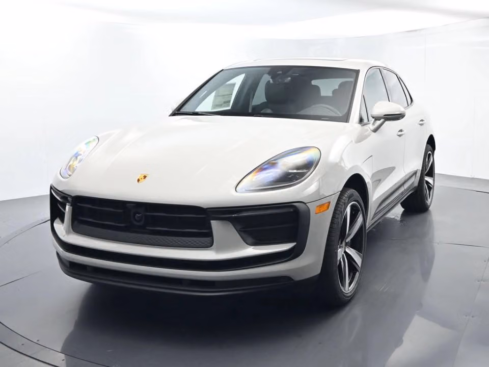 2026 Porsche Macan Base - Photo 11