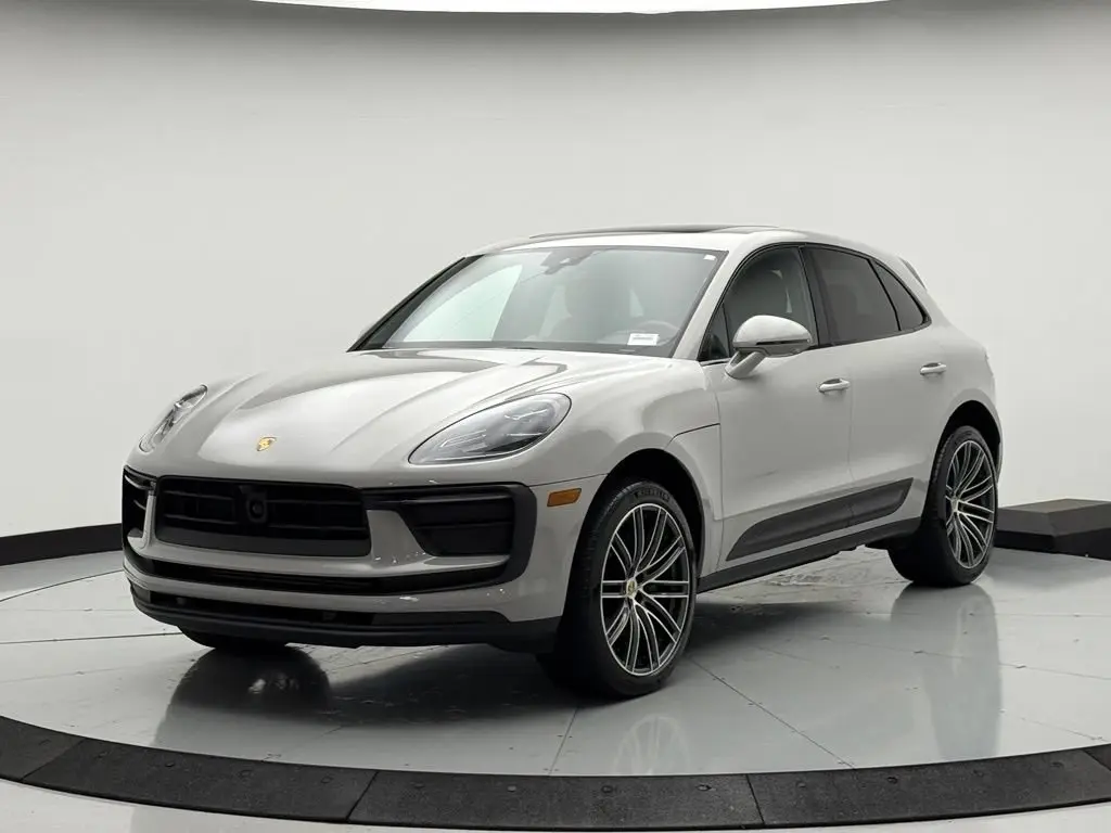 2026 Porsche Macan Base - Photo 8
