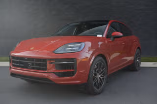 2026 Porsche Cayenne S's photo