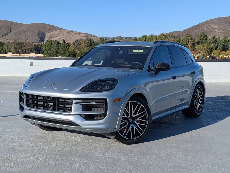 2026 Porsche Cayenne GTS