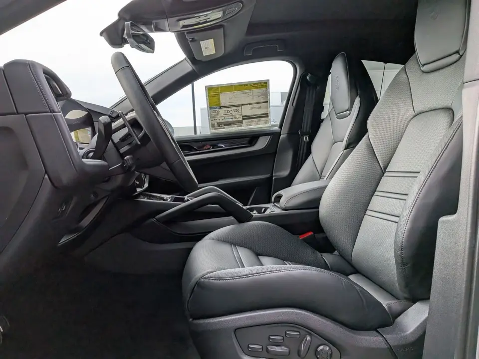 2026 Porsche Cayenne Coup S E-Hybrid - Photo 39