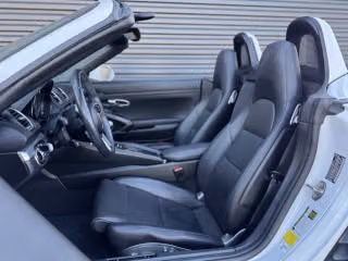 2024 Porsche 718 Base - Photo 33