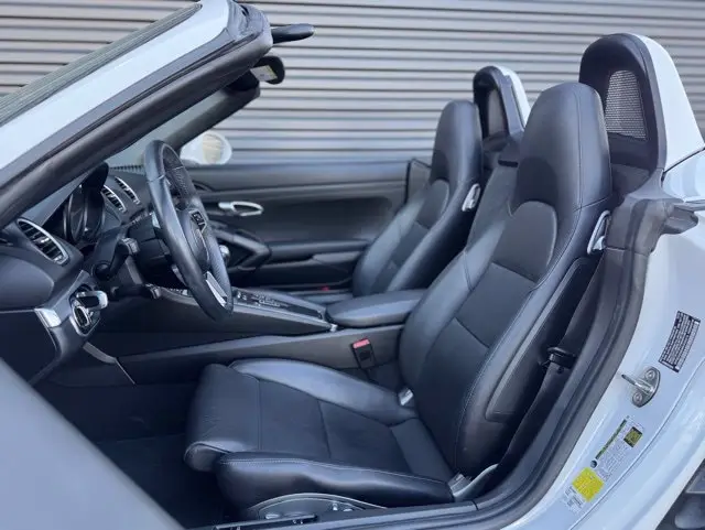2024 Porsche 718 Base - Photo 38