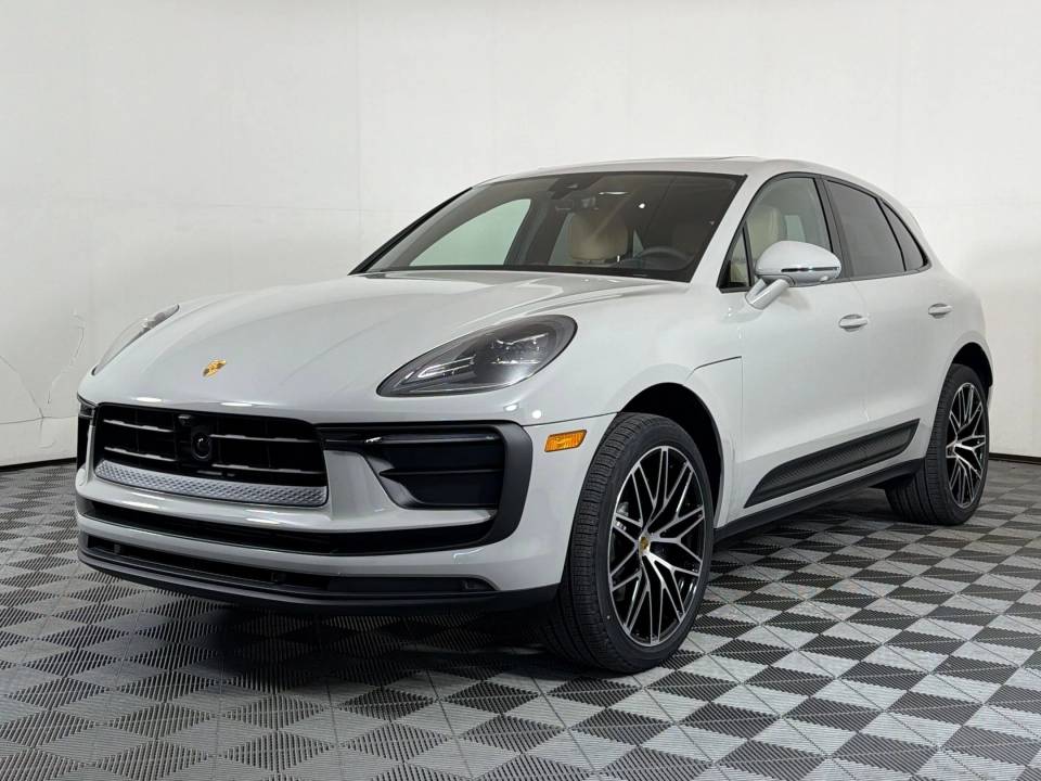 2026 Porsche Macan